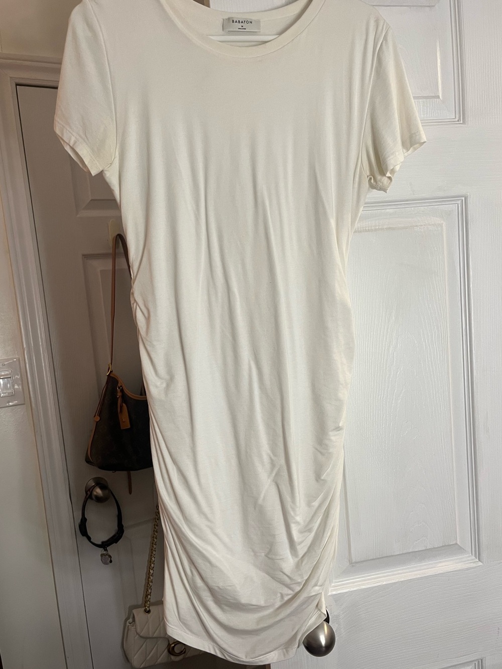 ARITZIA Babaton Cream Short-Sleeve Ruched Midi Dress